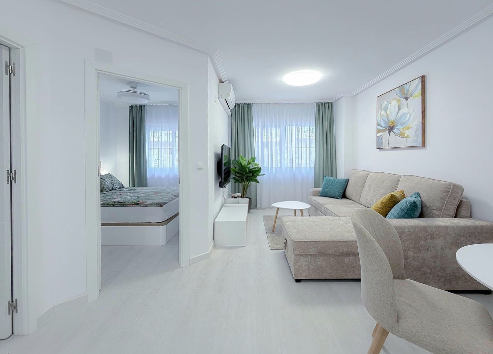 1 soveværelse Lejlighed til salg i Torrevieja med swimmingpool - € 126.500 (Ref: 10005076)