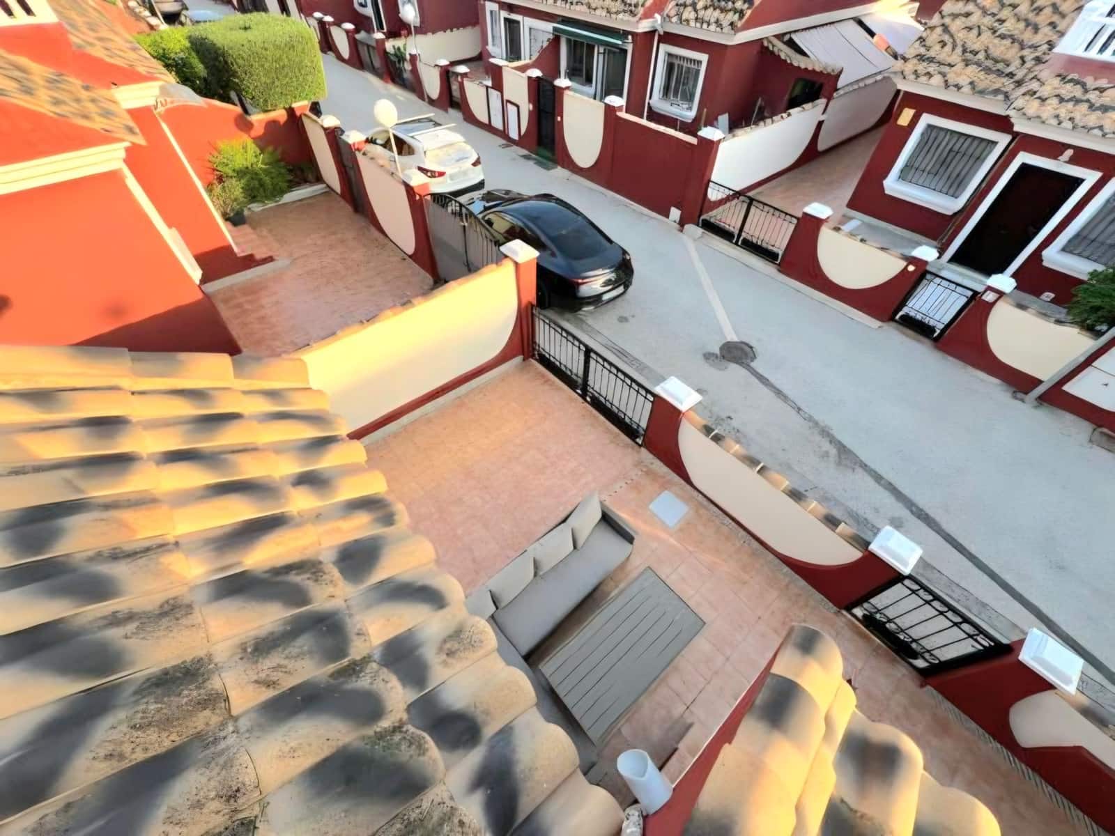 3 soveværelse Semi-Rækkehus til salg i Orihuela Costa med swimmingpool garage - € 285.000 (Ref: 10005077)
