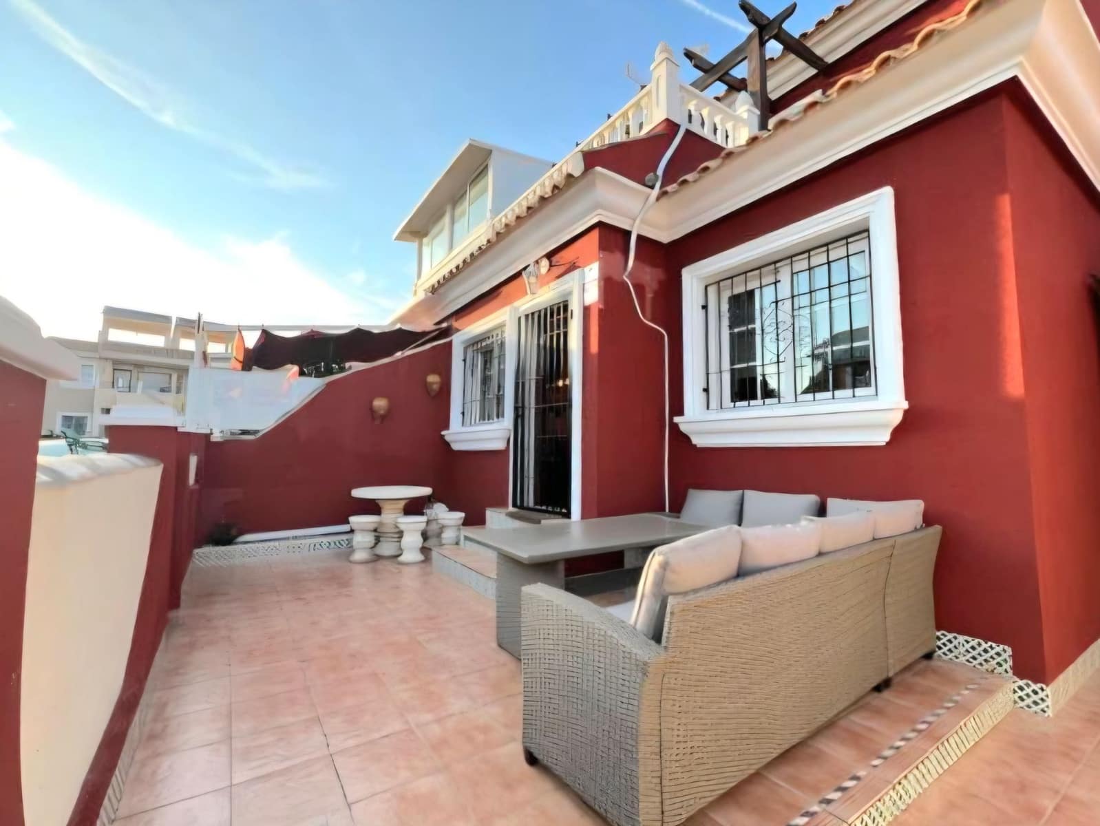 3 soveværelse Semi-Rækkehus til salg i Orihuela Costa med swimmingpool garage - € 285.000 (Ref: 10005077)