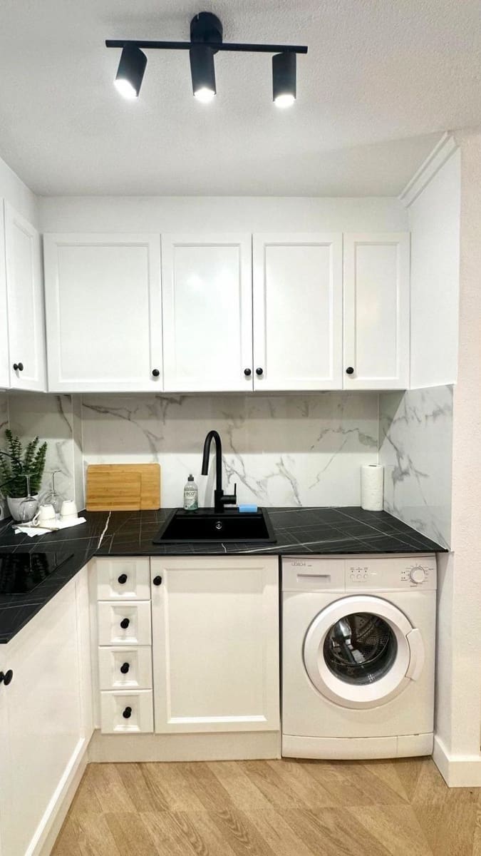 2 makuuhuone Huoneisto myytävänä paikassa Torrevieja mukana uima-altaan - 164 900 € (Ref: 10005078)