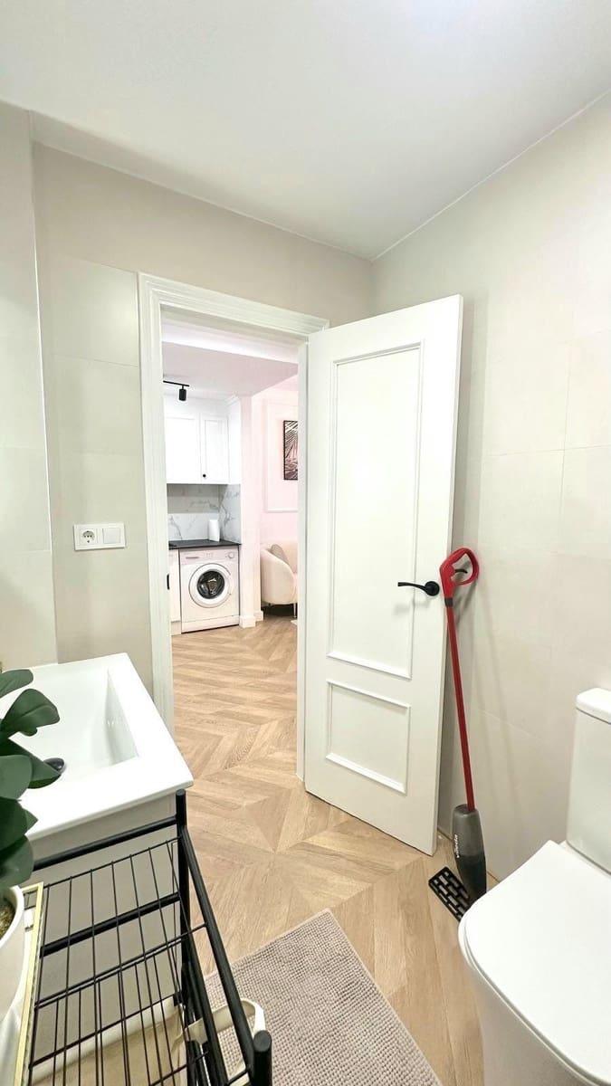 2 makuuhuone Huoneisto myytävänä paikassa Torrevieja mukana uima-altaan - 164 900 € (Ref: 10005078)