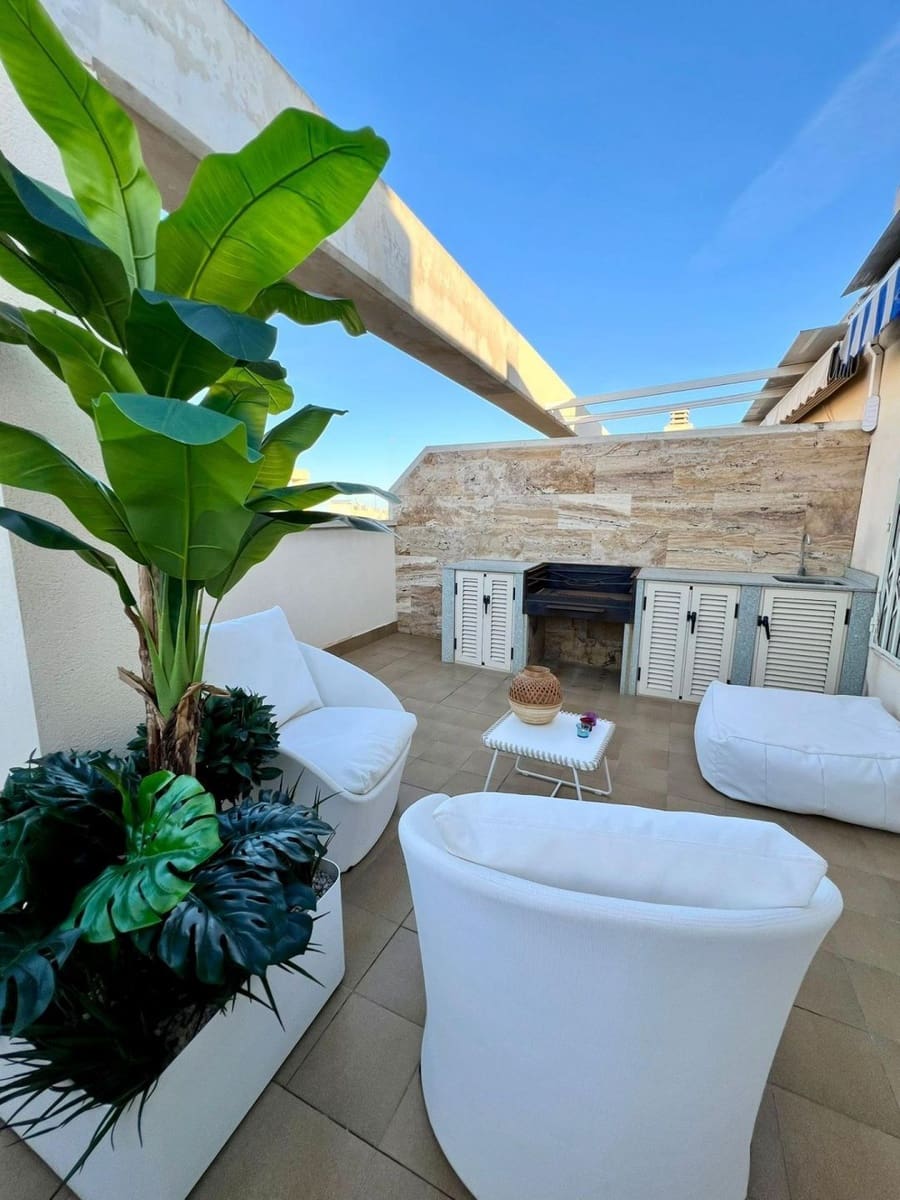 Ático de 4 habitaciones en Guardamar del Segura en venta con garaje - 299.000 € (Ref: 10005079)