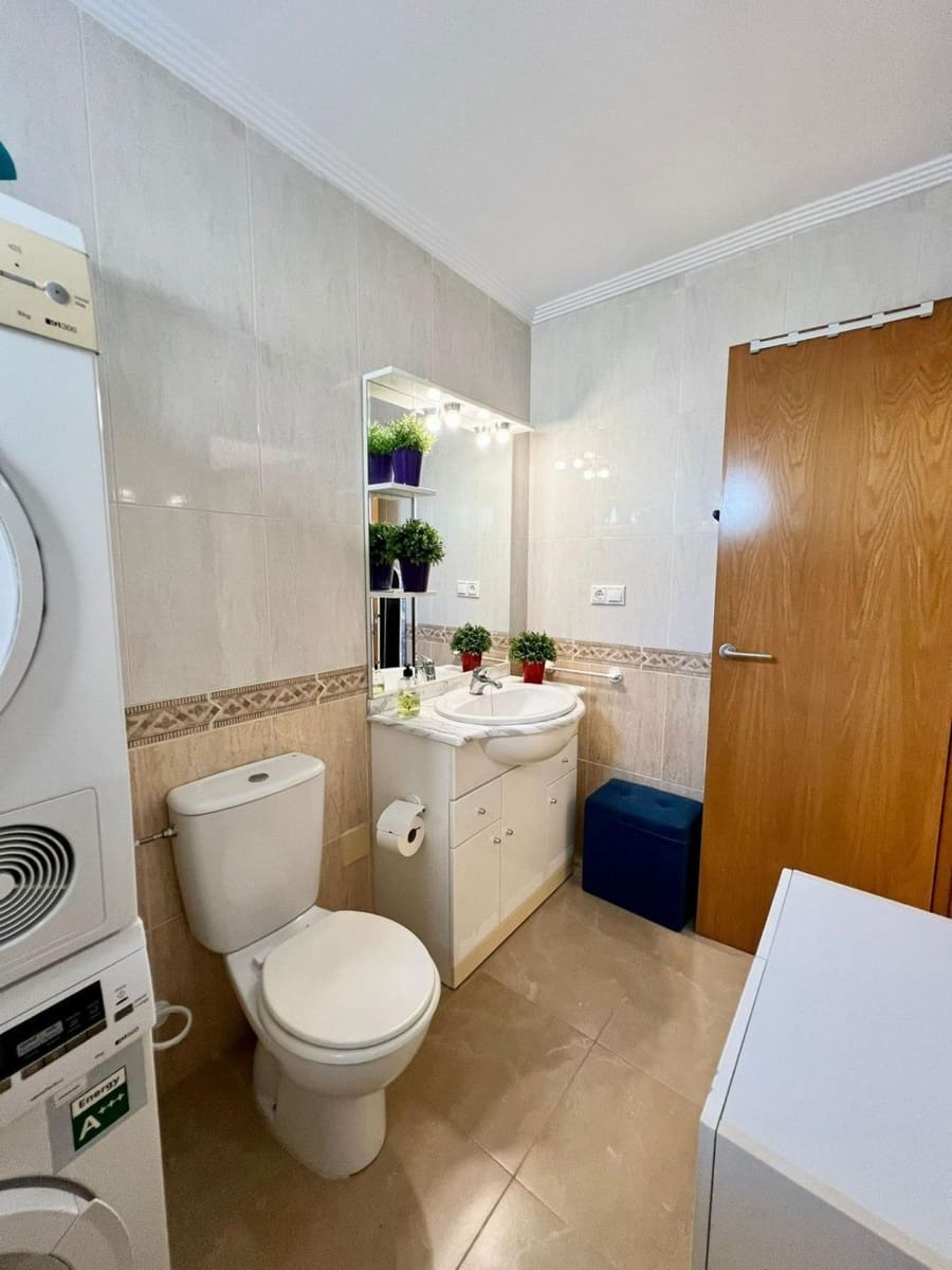 Ático de 4 habitaciones en Guardamar del Segura en venta con garaje - 299.000 € (Ref: 10005079)