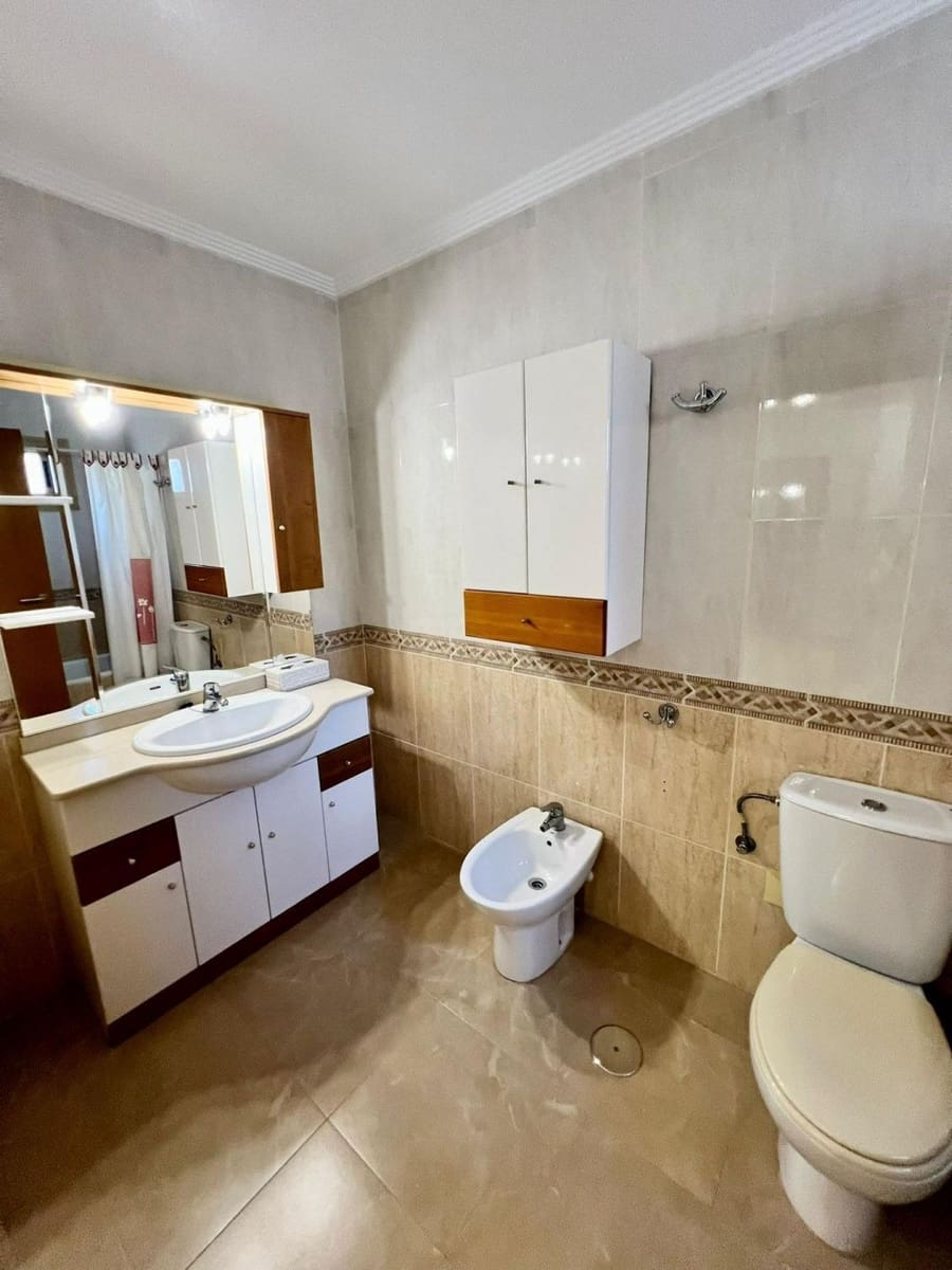 Ático de 4 habitaciones en Guardamar del Segura en venta con garaje - 299.000 € (Ref: 10005079)