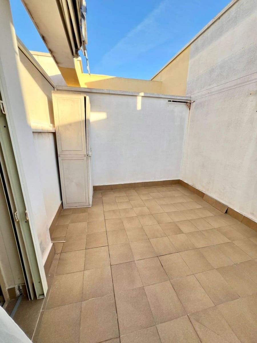 Ático de 4 habitaciones en Guardamar del Segura en venta con garaje - 299.000 € (Ref: 10005079)