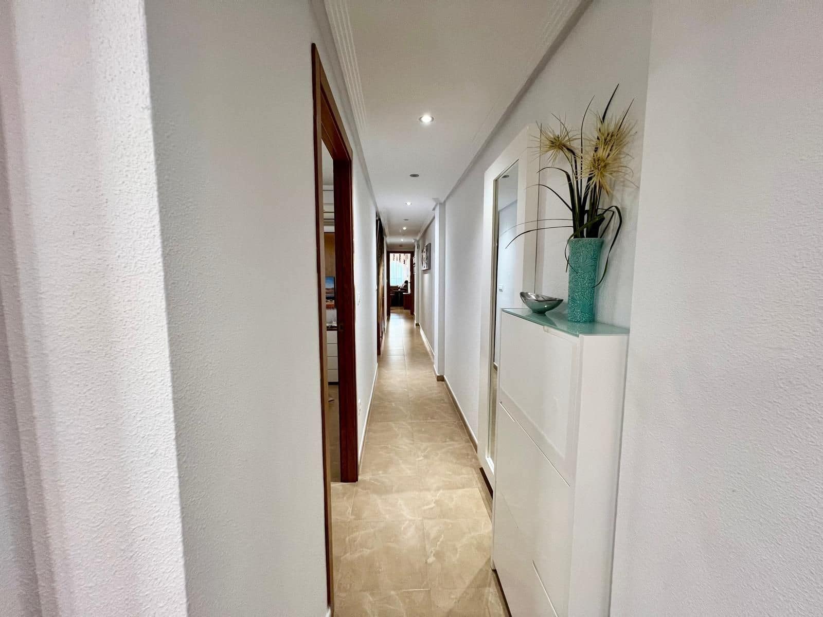 Ático de 4 habitaciones en Guardamar del Segura en venta con garaje - 299.000 € (Ref: 10005079)