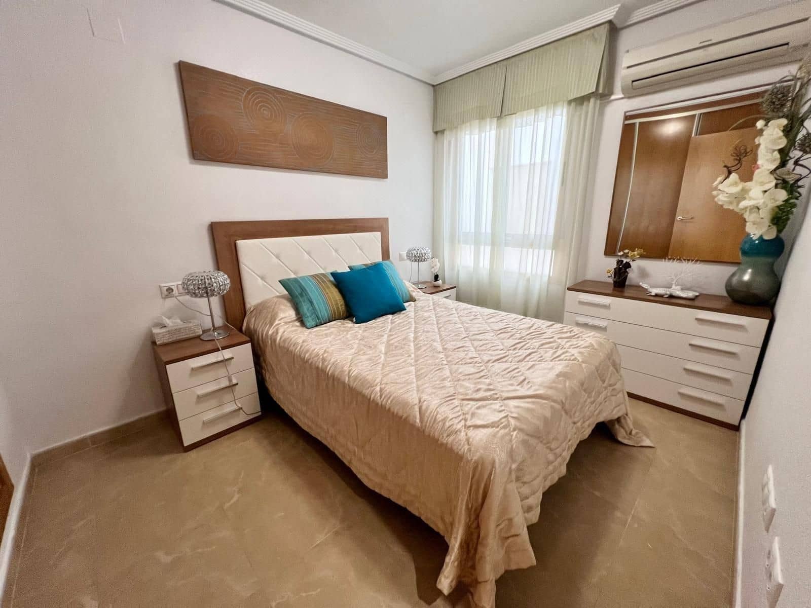 Ático de 4 habitaciones en Guardamar del Segura en venta con garaje - 299.000 € (Ref: 10005079)