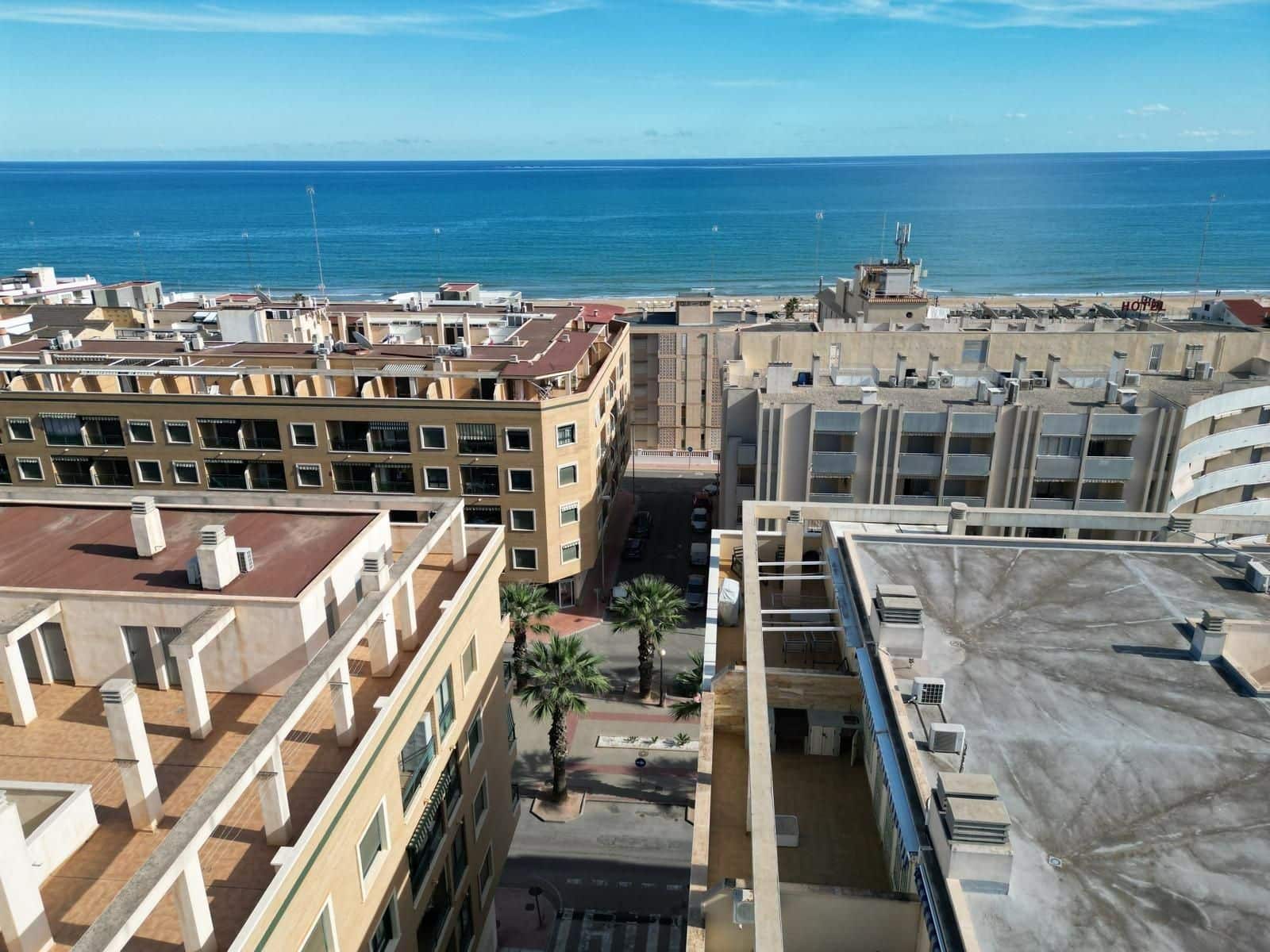 Ático de 4 habitaciones en Guardamar del Segura en venta con garaje - 299.000 € (Ref: 10005079)