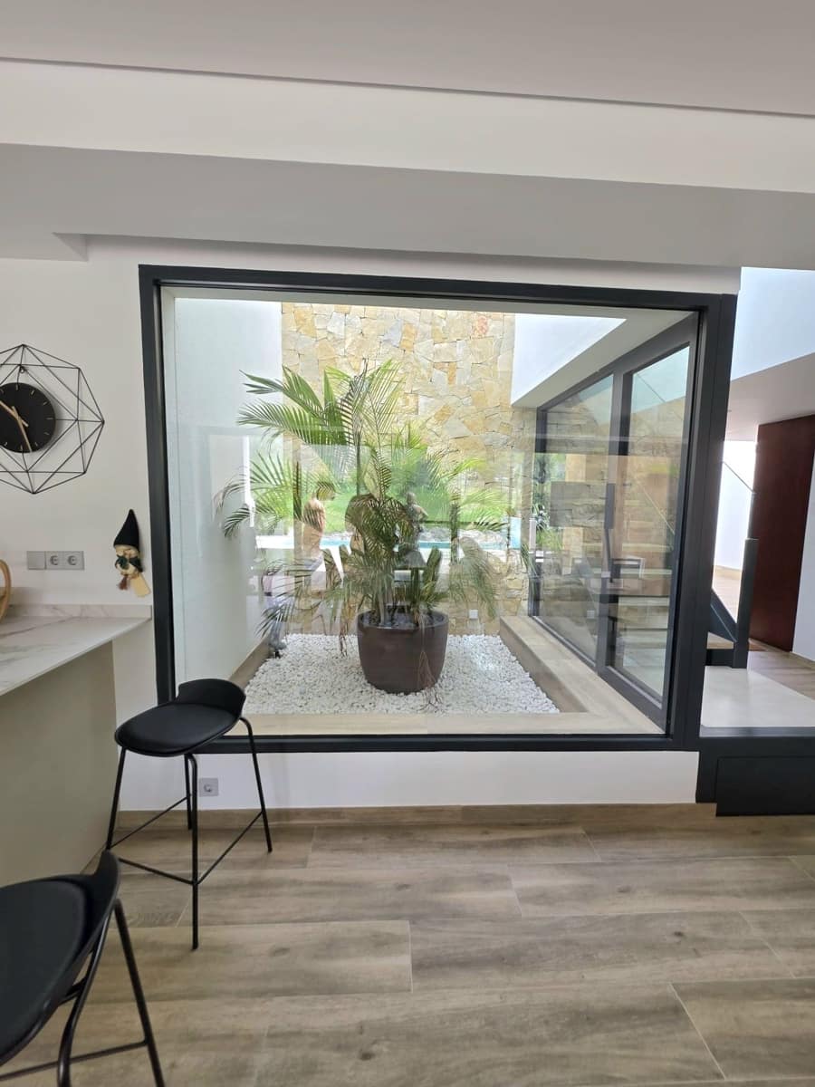 Chalet de 3 habitaciones en Monforte del Cid en venta con piscina garaje - 795.000 € (Ref: 10005080)