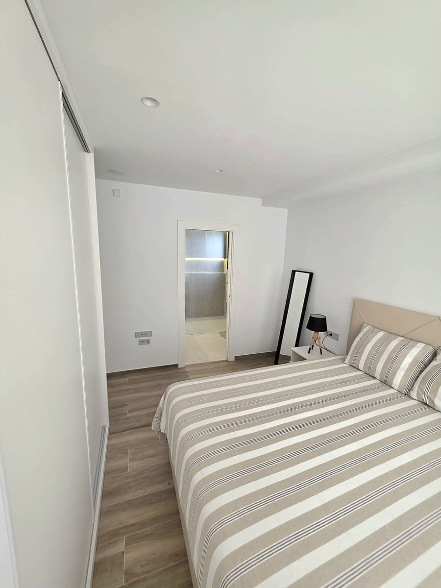 Chalet de 3 habitaciones en Monforte del Cid en venta con piscina garaje - 795.000 € (Ref: 10005080)