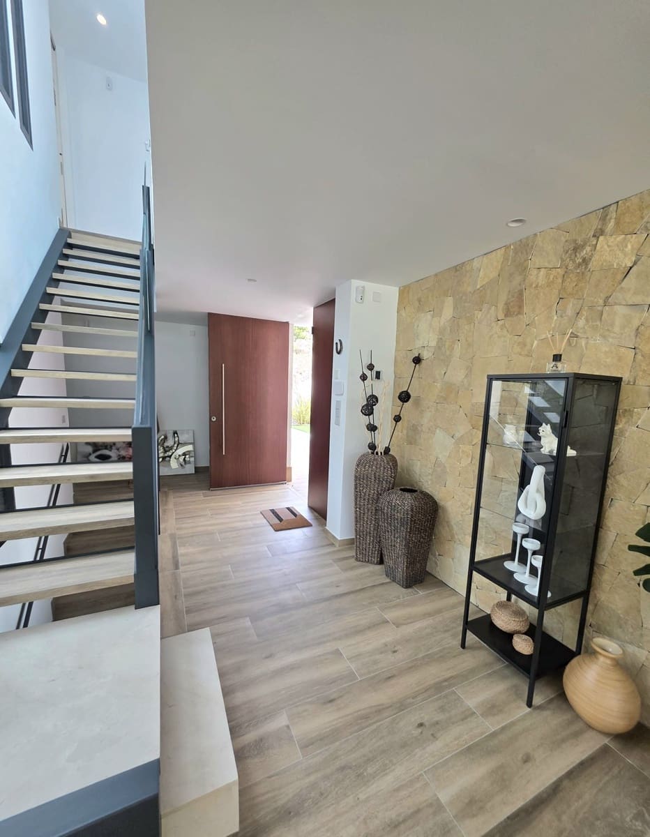Chalet de 3 habitaciones en Monforte del Cid en venta con piscina garaje - 795.000 € (Ref: 10005080)