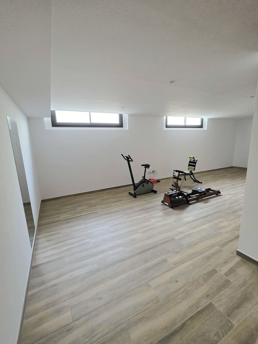 Chalet de 3 habitaciones en Monforte del Cid en venta con piscina garaje - 795.000 € (Ref: 10005080)