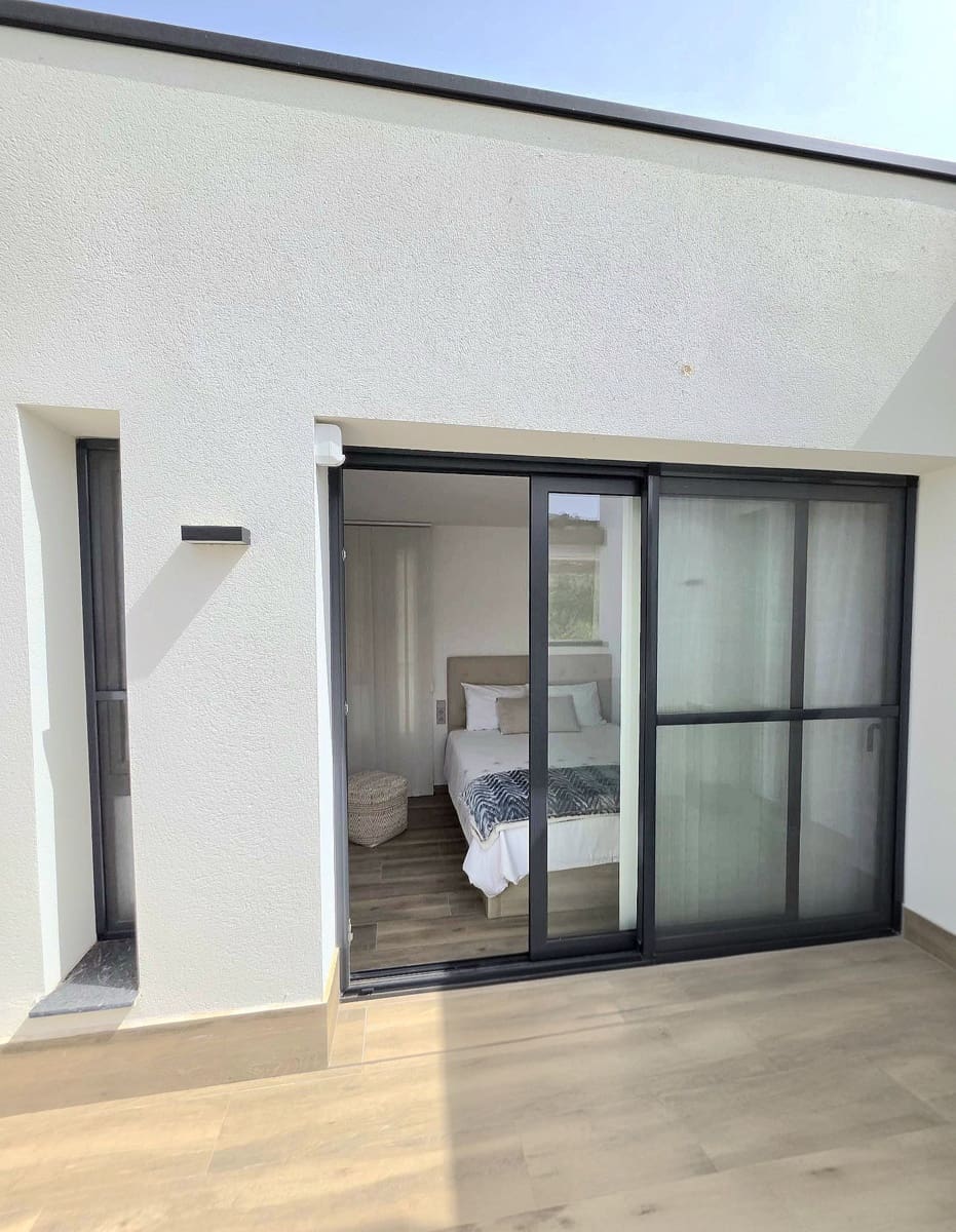 Chalet de 3 habitaciones en Monforte del Cid en venta con piscina garaje - 795.000 € (Ref: 10005080)