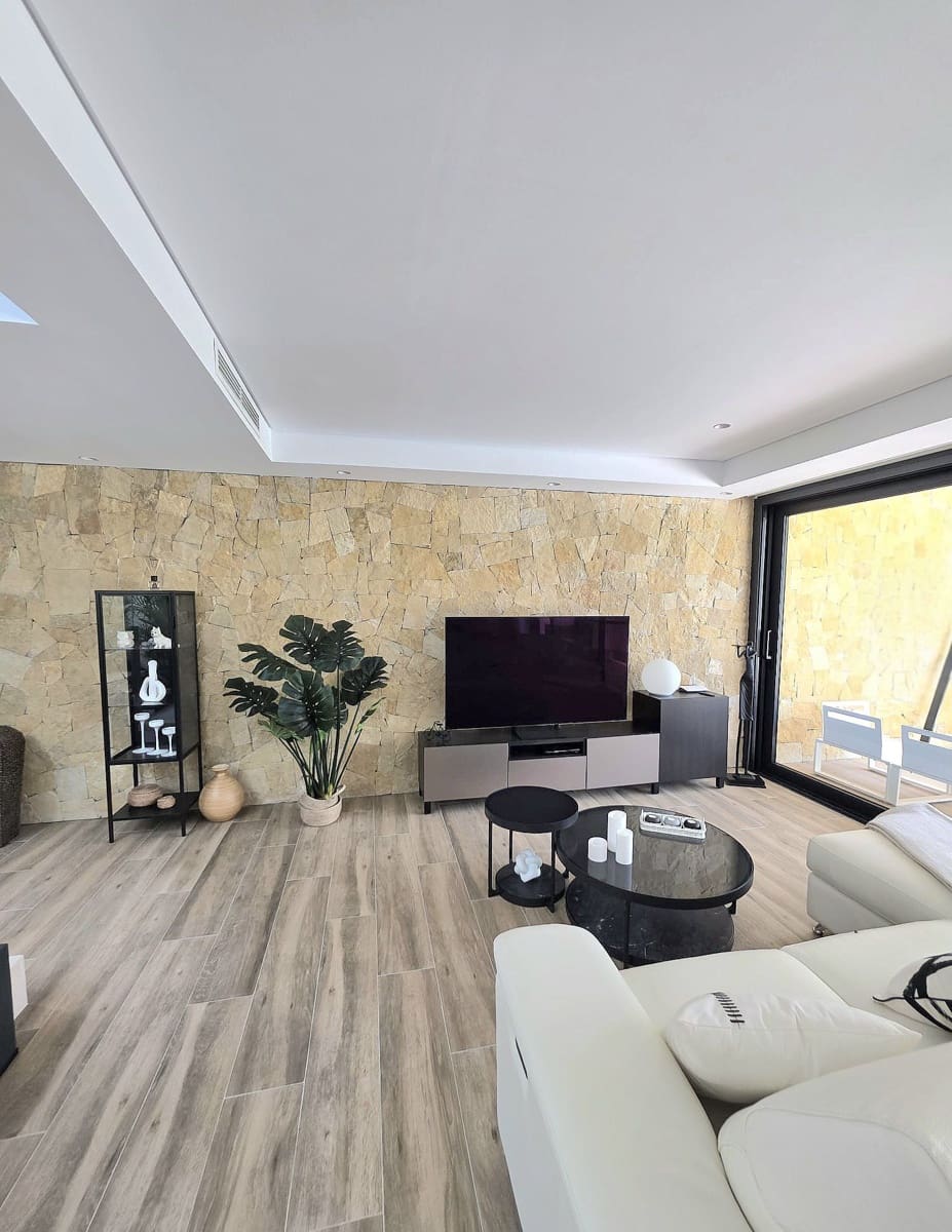 Chalet de 3 habitaciones en Monforte del Cid en venta con piscina garaje - 795.000 € (Ref: 10005080)