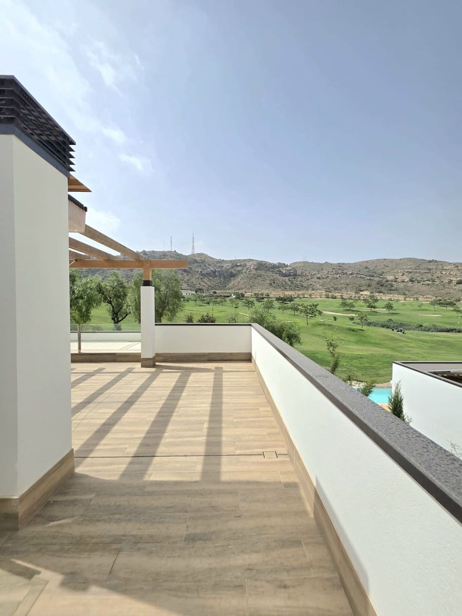 Chalet de 3 habitaciones en Monforte del Cid en venta con piscina garaje - 795.000 € (Ref: 10005080)