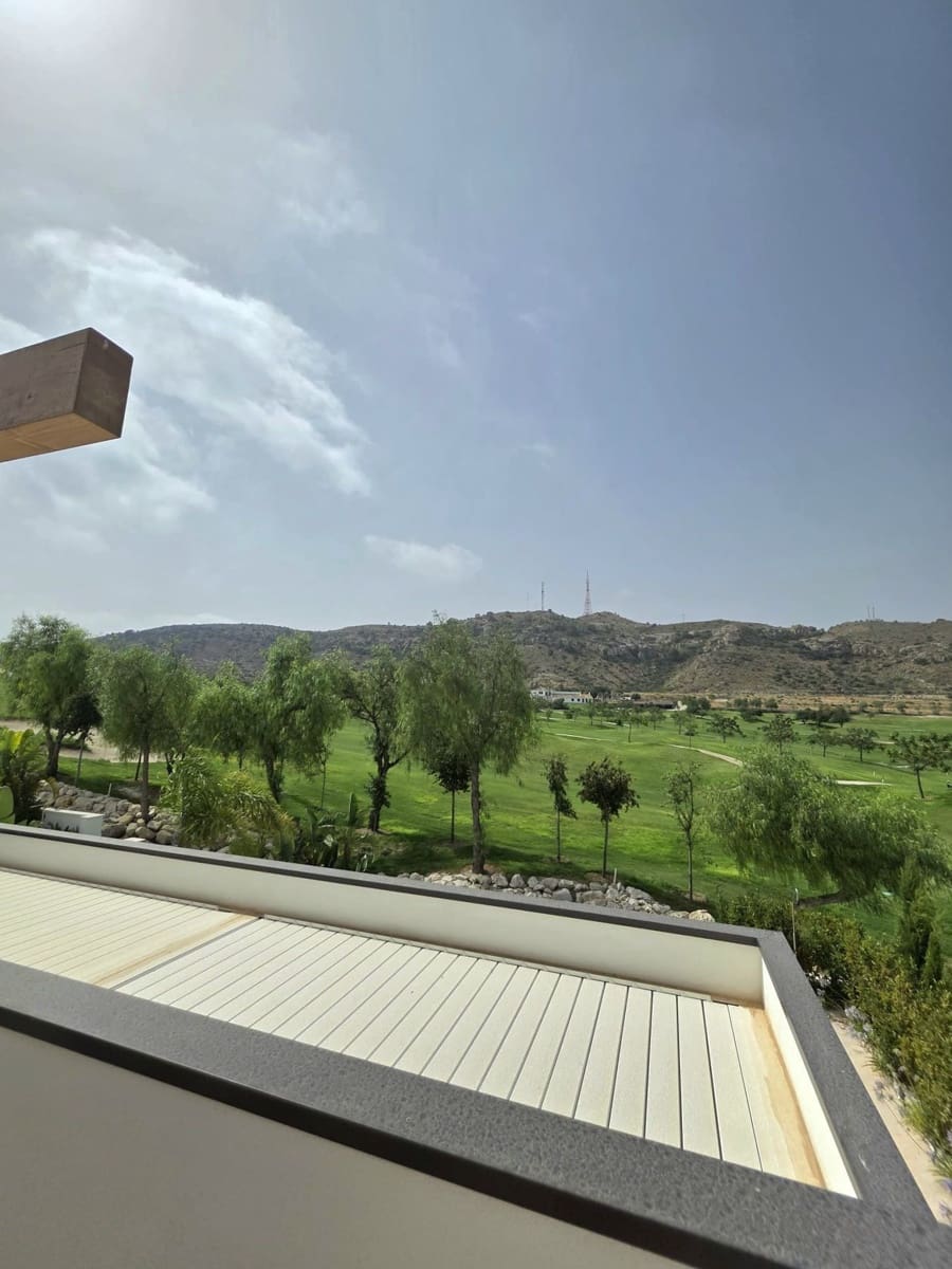 Chalet de 3 habitaciones en Monforte del Cid en venta con piscina garaje - 795.000 € (Ref: 10005080)