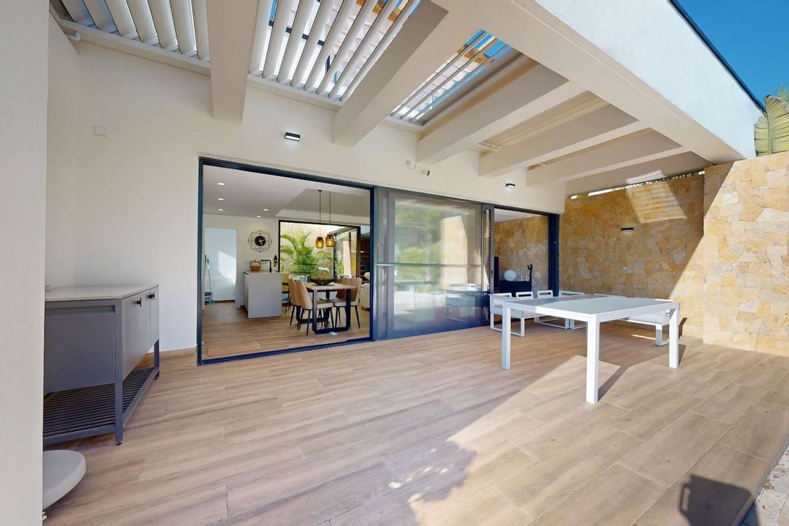 Chalet de 3 habitaciones en Monforte del Cid en venta con piscina garaje - 795.000 € (Ref: 10005080)