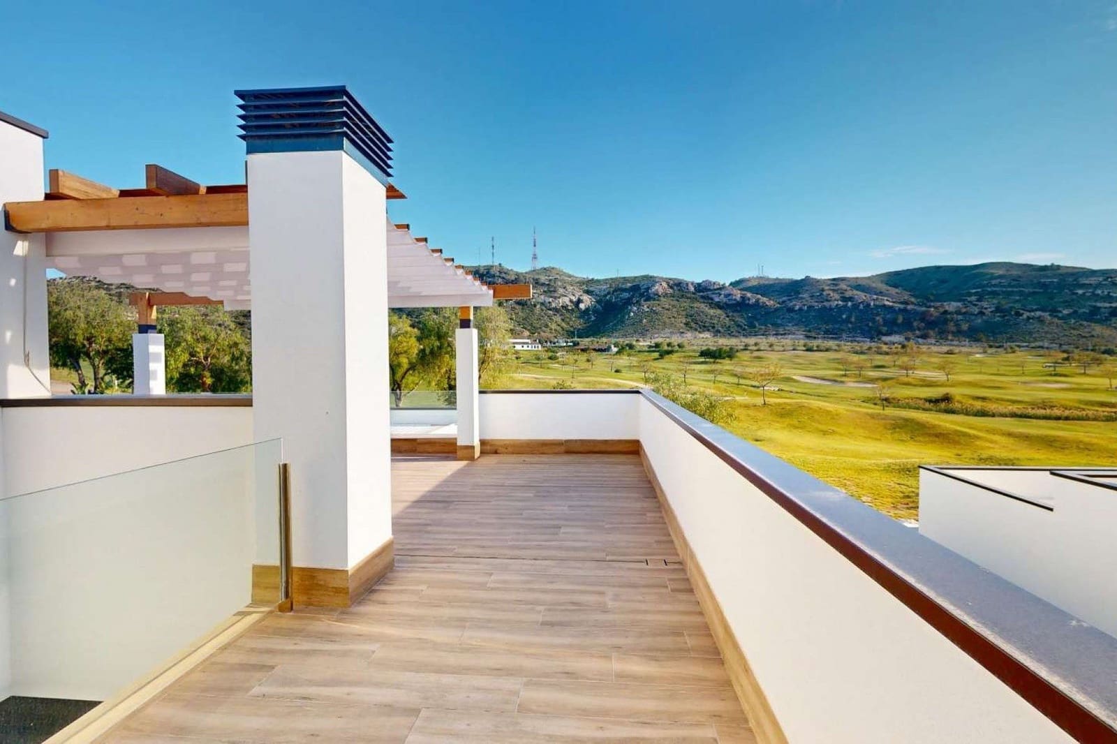 Chalet de 3 habitaciones en Monforte del Cid en venta con piscina garaje - 795.000 € (Ref: 10005080)