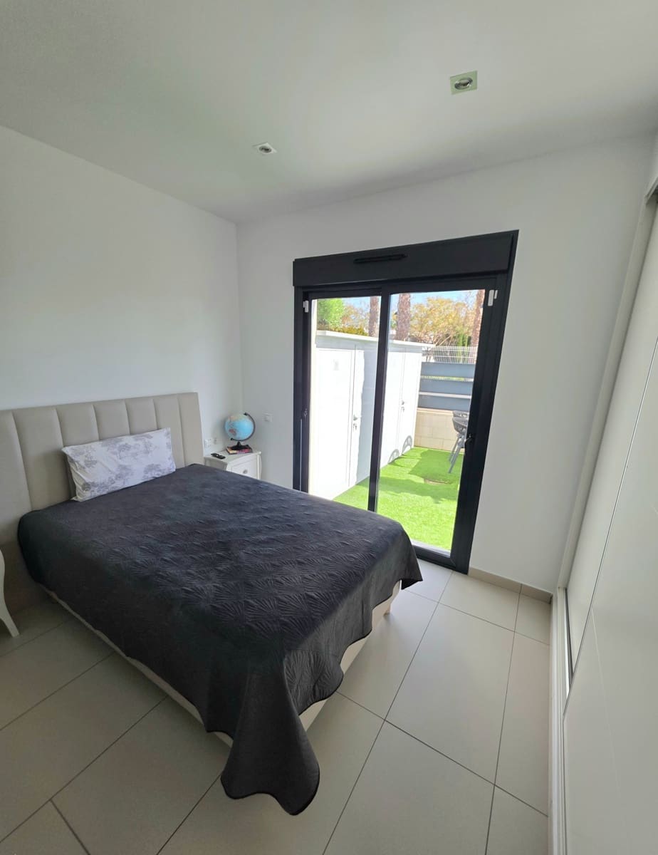 Pareado de 3 habitaciones en Orihuela en venta con piscina garaje - 504.900 € (Ref: 10005082)