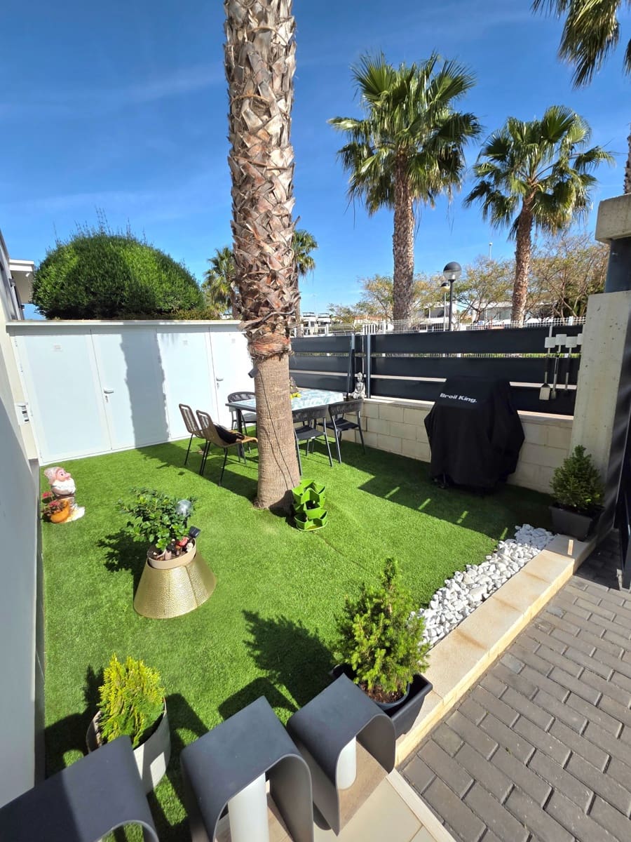 Pareado de 3 habitaciones en Orihuela en venta con piscina garaje - 504.900 € (Ref: 10005082)