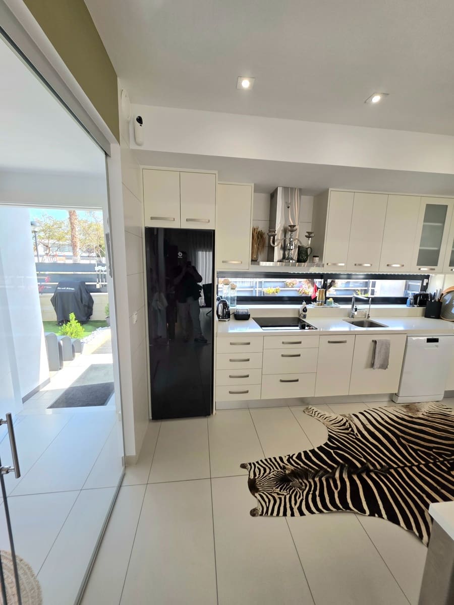 Pareado de 3 habitaciones en Orihuela en venta con piscina garaje - 504.900 € (Ref: 10005082)