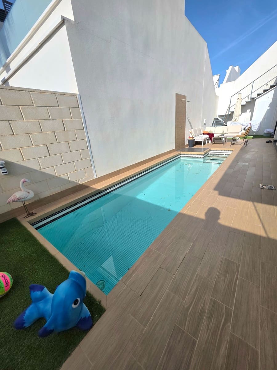 Pareado de 3 habitaciones en Orihuela en venta con piscina garaje - 504.900 € (Ref: 10005082)