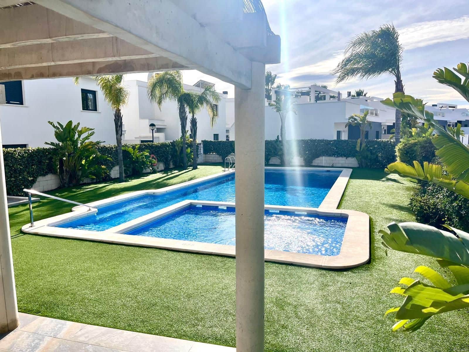 Pareado de 3 habitaciones en Orihuela en venta con piscina garaje - 504.900 € (Ref: 10005082)