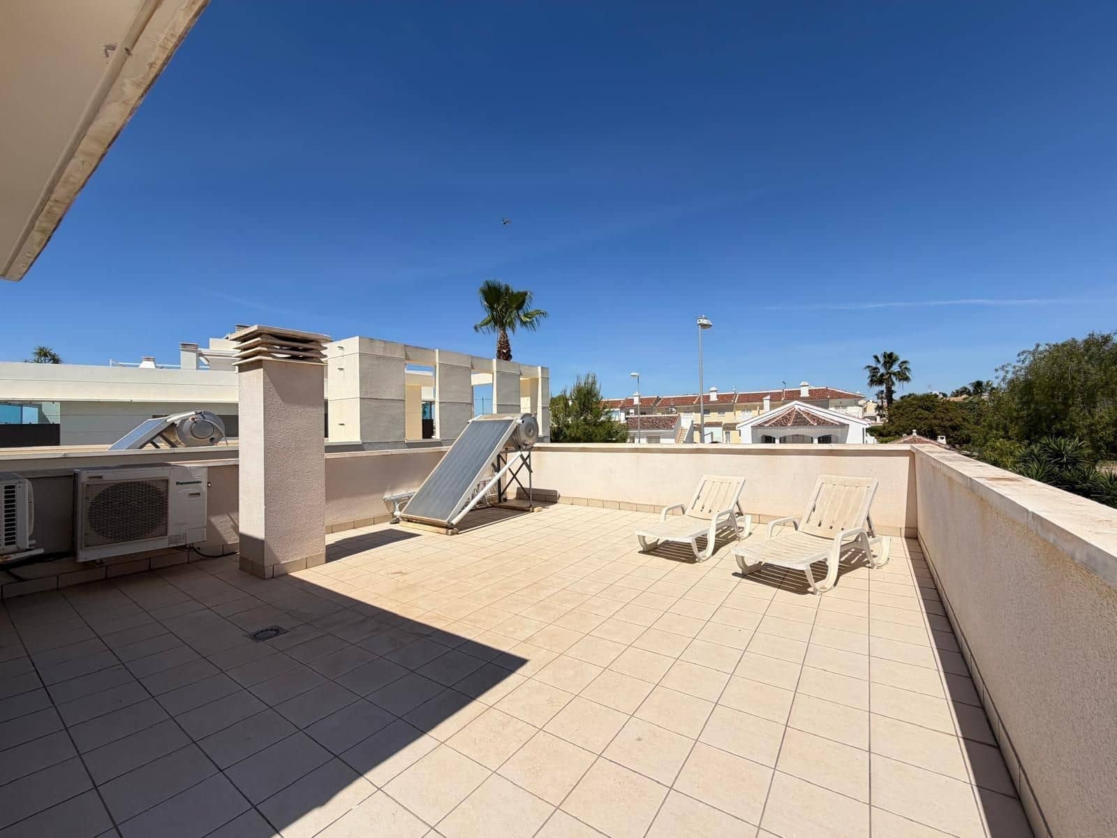 4 quarto Moradia para venda em Ciudad Quesada com piscina garagem - 420 000 € (Ref: 10005083)