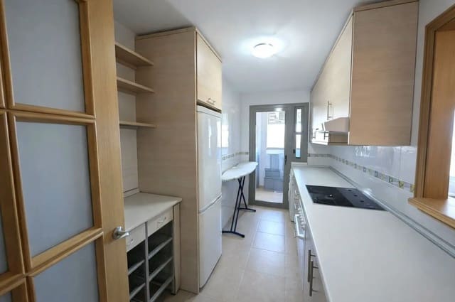 2 chambre Appartement à vendre à Puerto Deportivo, Guardamar del Segura avec piscine - 245 000 € (Ref: 10005084)