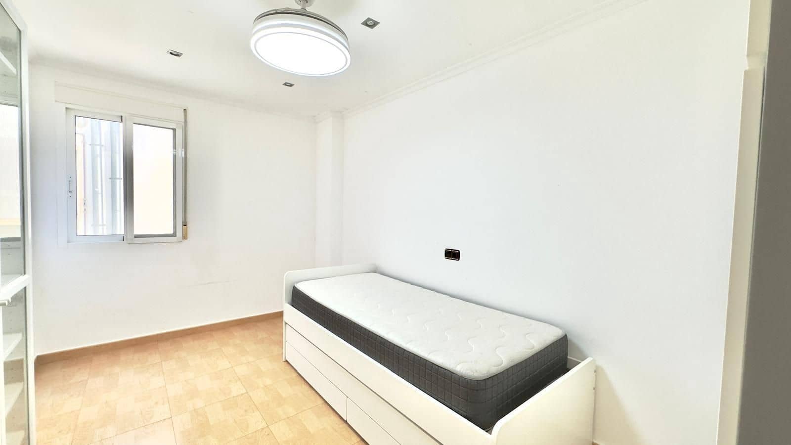 3 soveværelse Lejlighed til salg i Torrevieja - € 189.900 (Ref: 10005085)