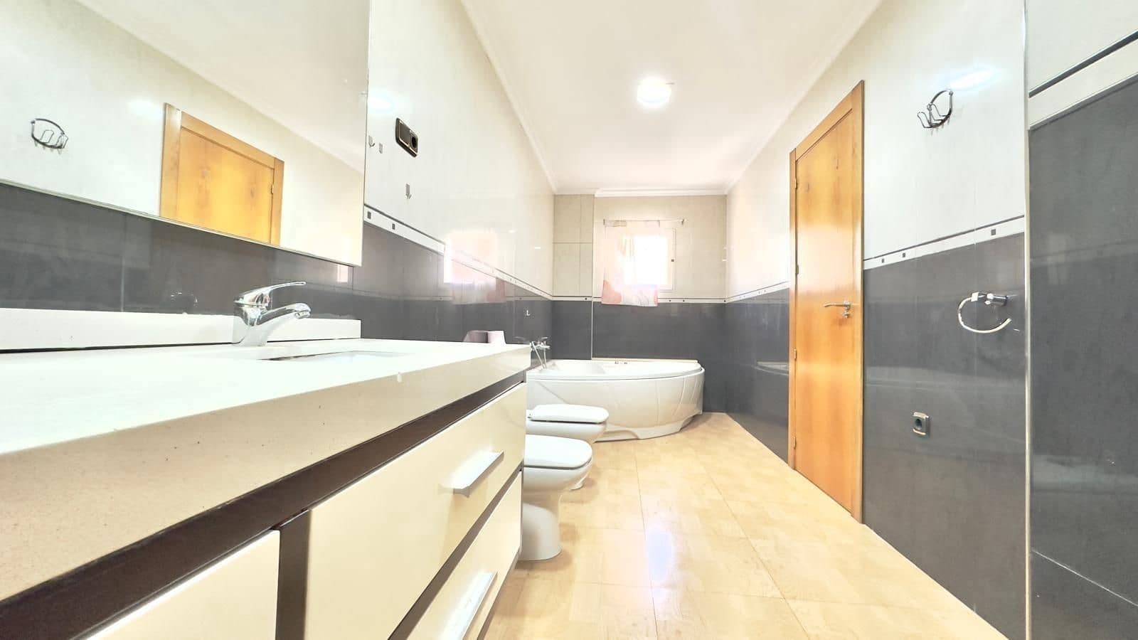 3 soveværelse Lejlighed til salg i Torrevieja - € 189.900 (Ref: 10005085)