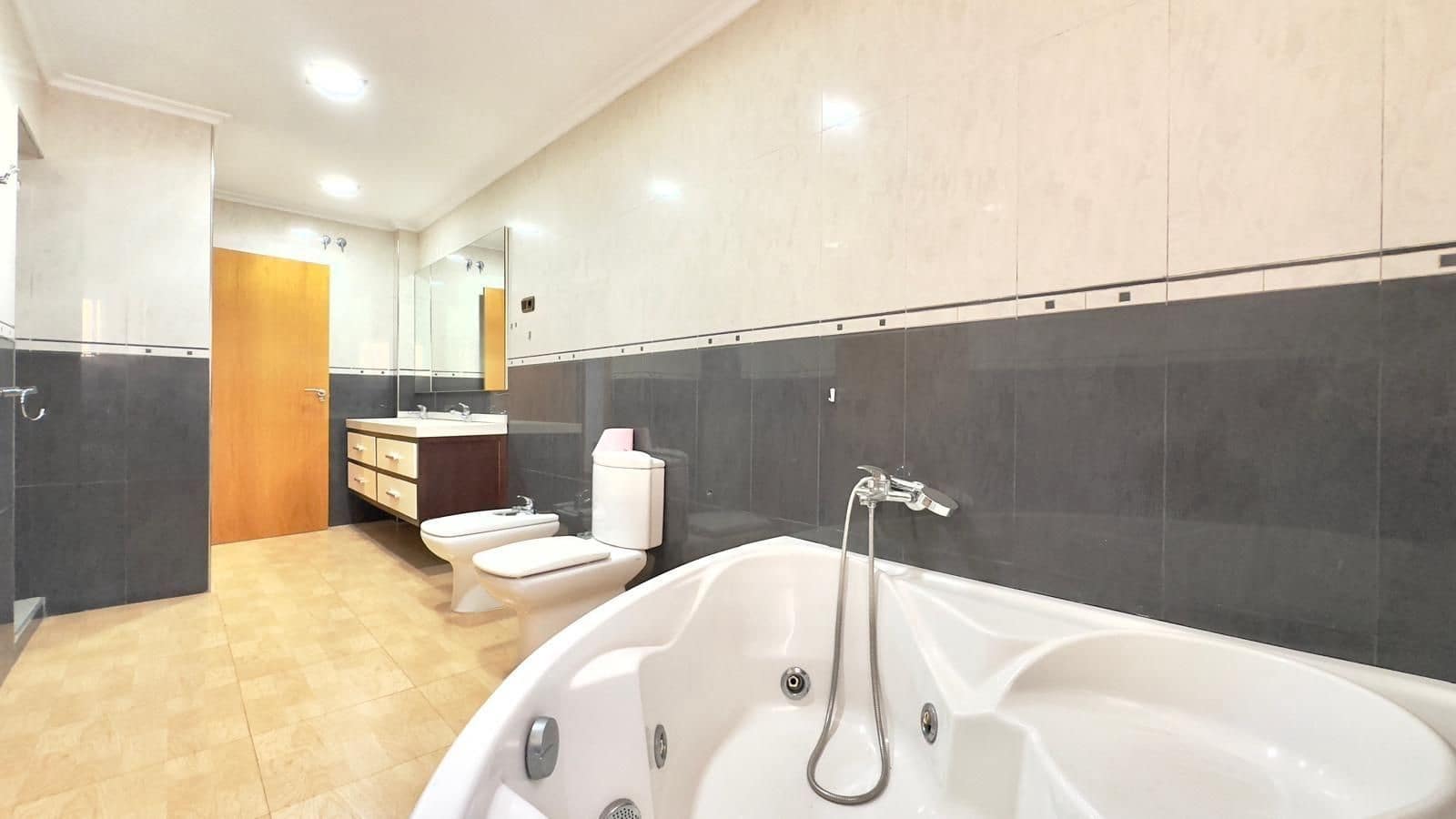 3 soveværelse Lejlighed til salg i Torrevieja - € 189.900 (Ref: 10005085)