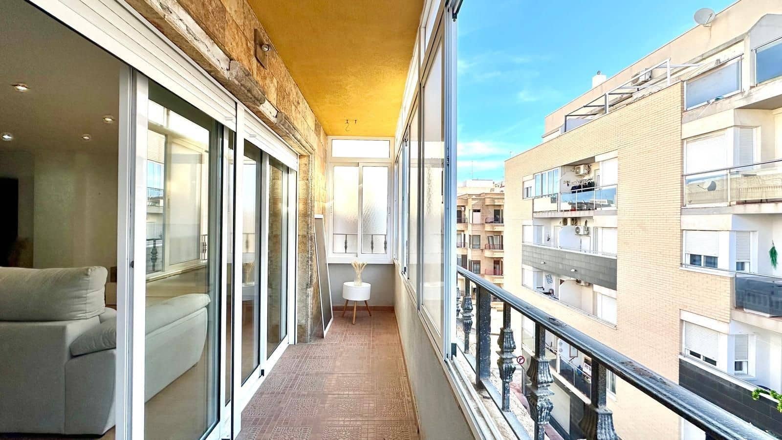 3 soveværelse Lejlighed til salg i Torrevieja - € 189.900 (Ref: 10005085)
