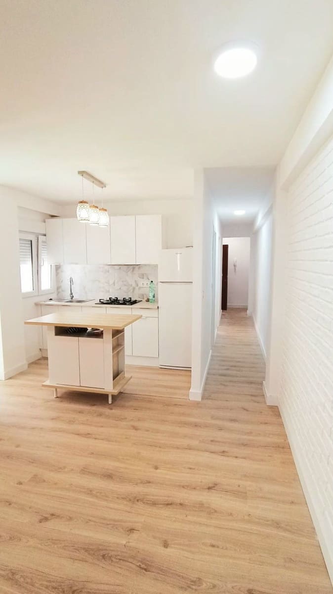 3 bedroom Apartment for sale in Torrevieja - € 130,000 (Ref: 10005086)