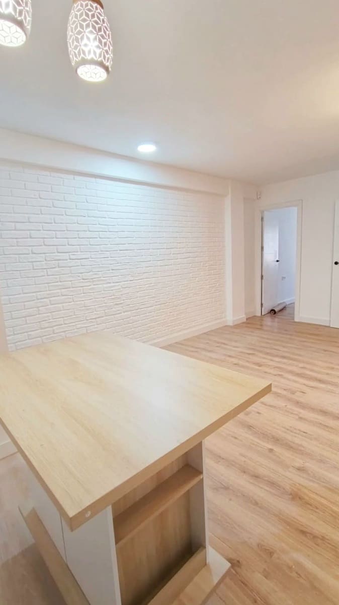 3 bedroom Apartment for sale in Torrevieja - € 130,000 (Ref: 10005086)