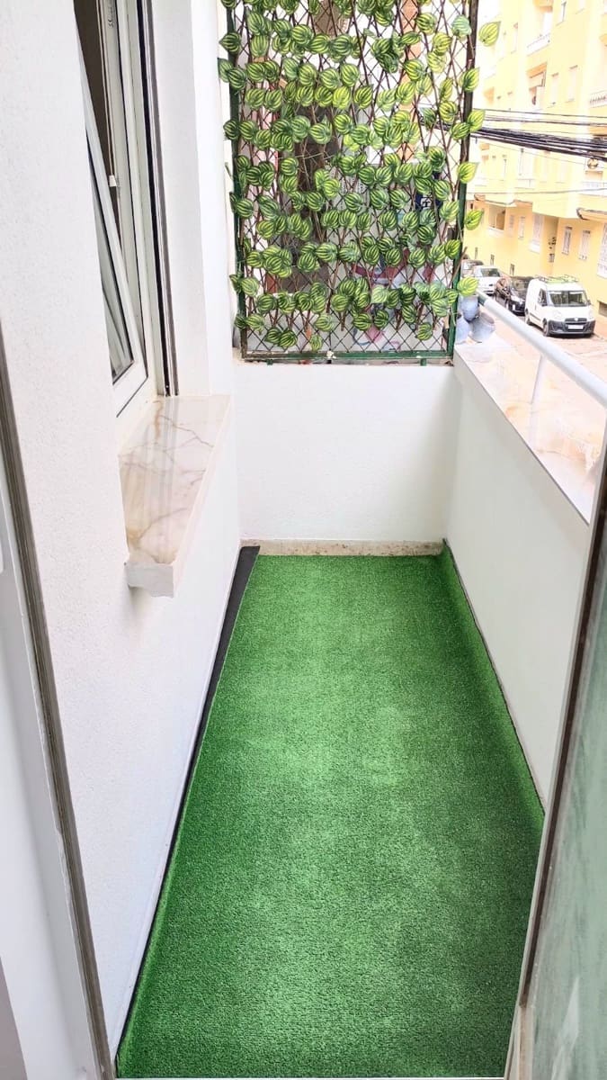 3 bedroom Apartment for sale in Torrevieja - € 130,000 (Ref: 10005086)