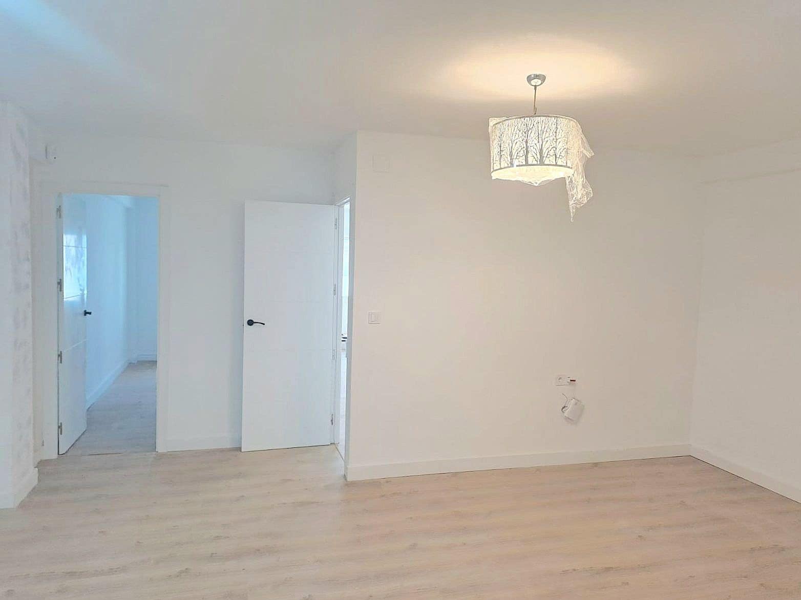 3 bedroom Apartment for sale in Torrevieja - € 130,000 (Ref: 10005086)