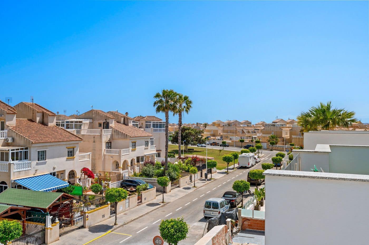 3 bedroom Villa for sale in Torrevieja with pool garage - € 479,000 (Ref: 10005087)
