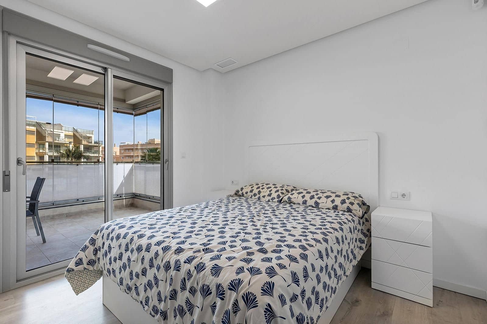 Piso de 3 habitaciones en Orihuela Costa en venta con piscina garaje - 260.000 € (Ref: 10005089)