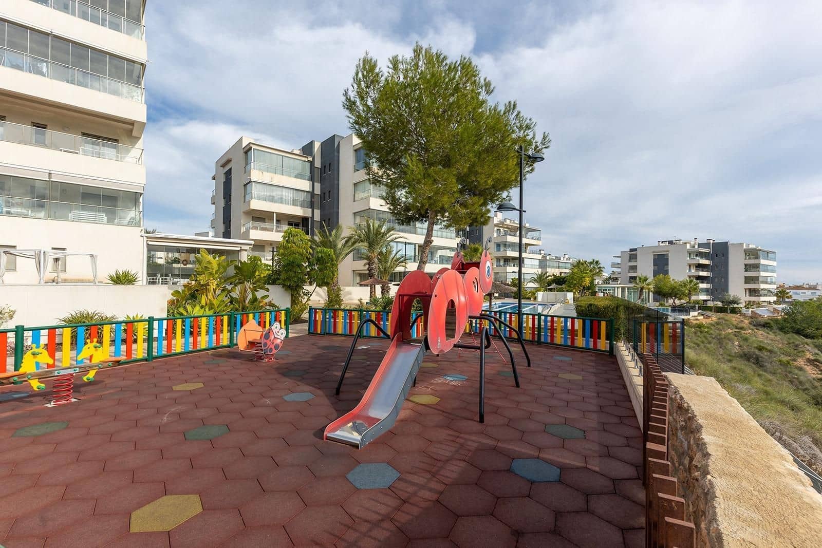 Piso de 3 habitaciones en Orihuela Costa en venta con piscina garaje - 260.000 € (Ref: 10005089)