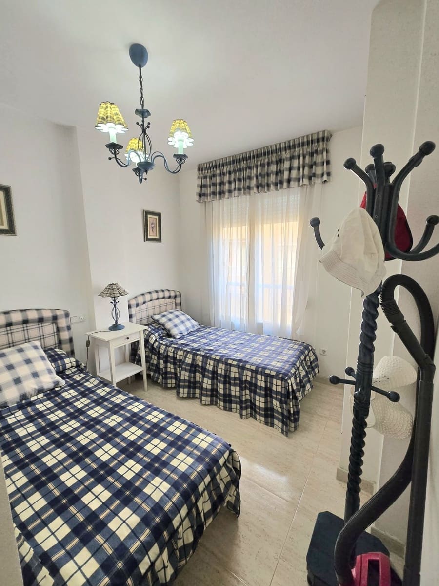 Apartamento de 3 habitaciones en Guardamar del Segura en venta - 217.000 € (Ref: 10005092)