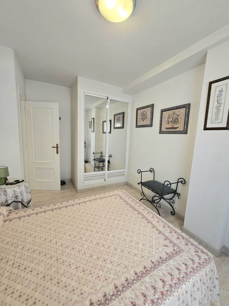 Apartamento de 3 habitaciones en Guardamar del Segura en venta - 217.000 € (Ref: 10005092)