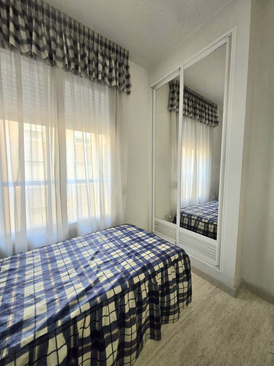 Apartamento de 3 habitaciones en Guardamar del Segura en venta - 217.000 € (Ref: 10005092)