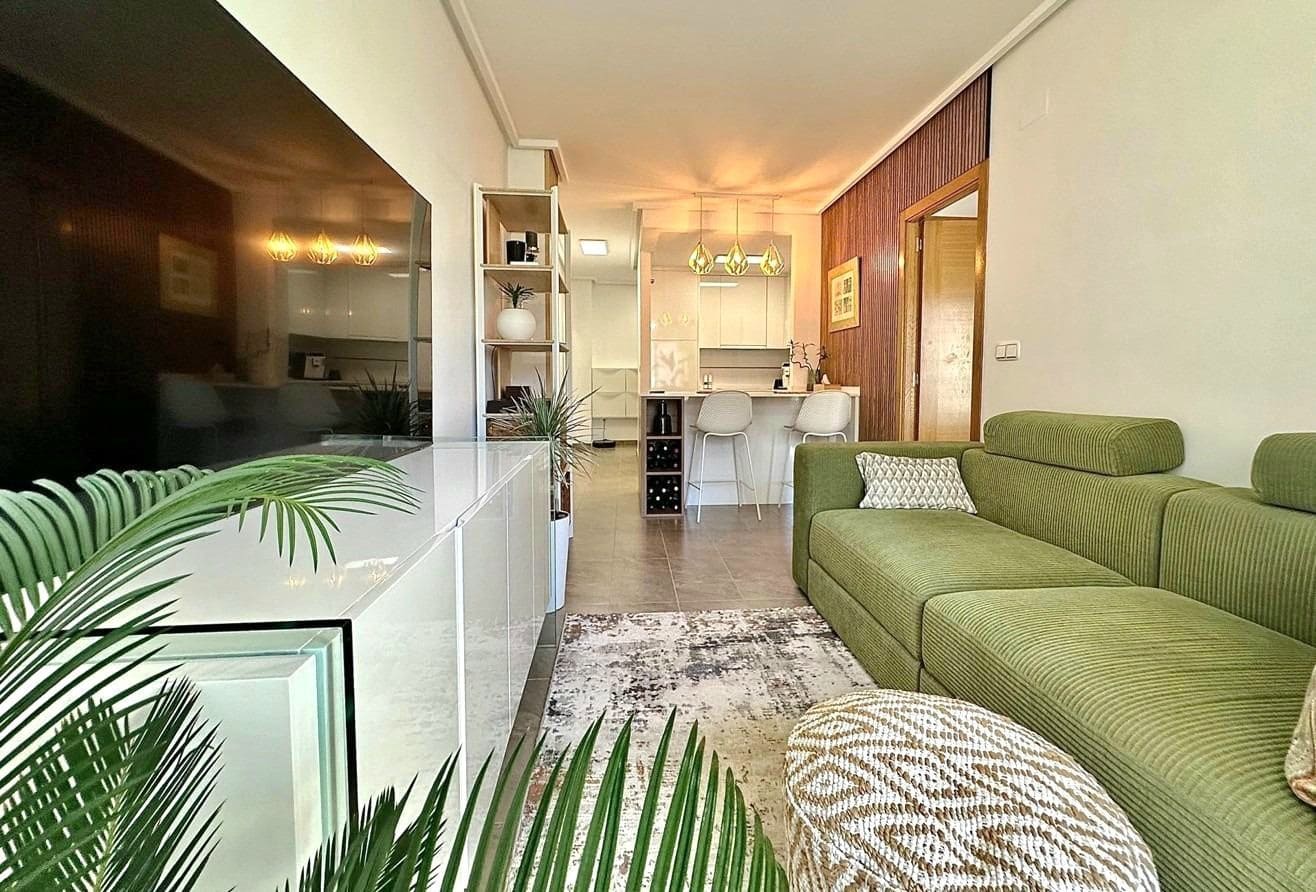 1 slaapkamer Appartement te koop in Torrevieja - € 145.000 (Ref: 10005094)
