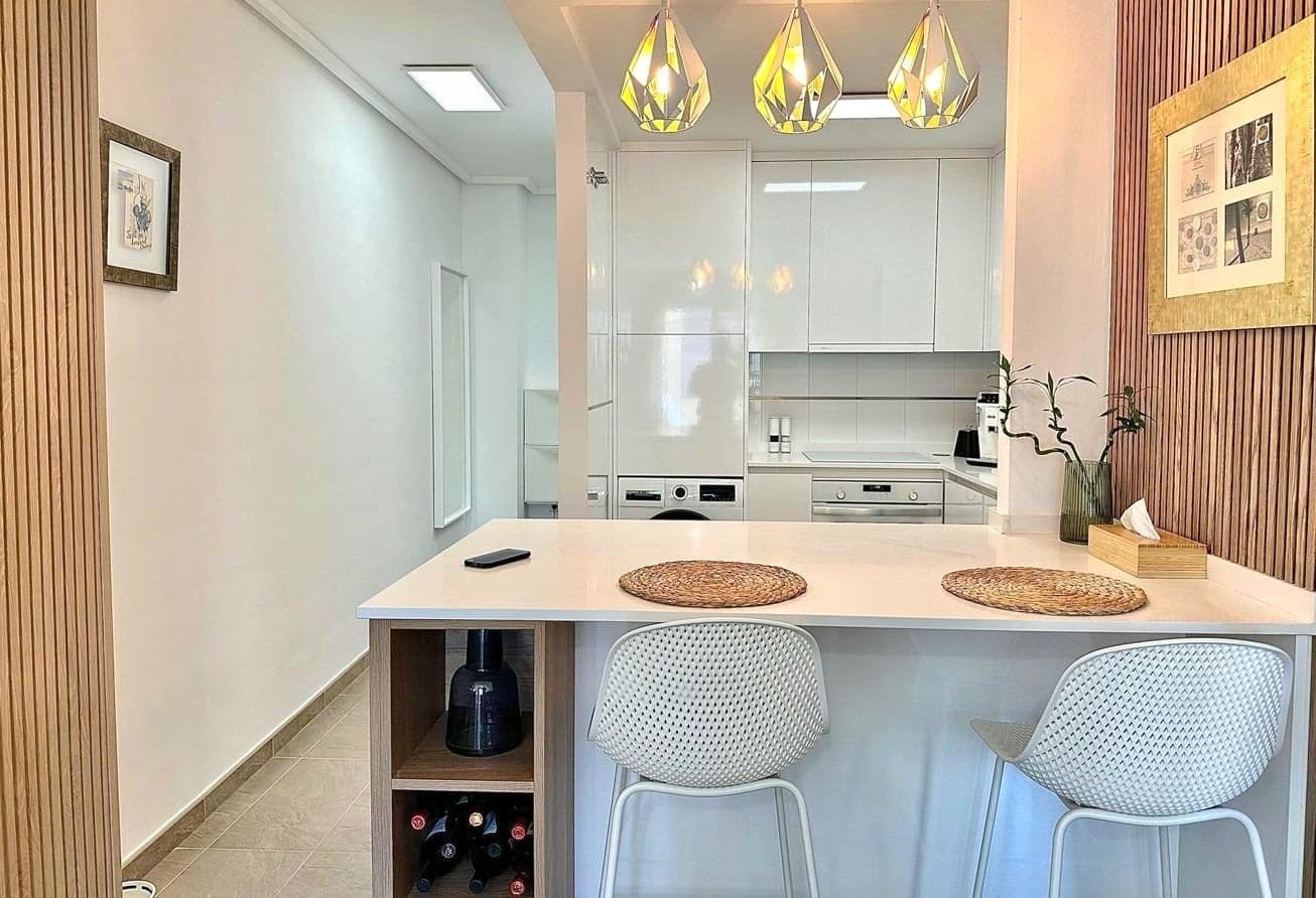 1 slaapkamer Appartement te koop in Torrevieja - € 145.000 (Ref: 10005094)