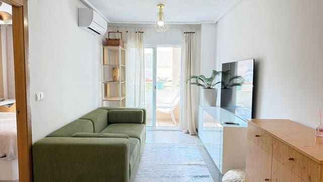 1 slaapkamer Appartement te koop in Puerto Deportivo, Torrevieja - € 145.000 (Ref: 10005094)