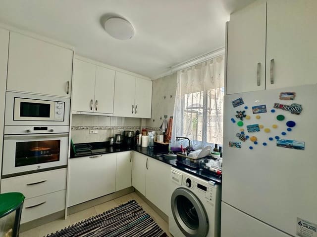 3 soveværelse Semi-Rækkehus til salg i El Chaparral - La Siesta - La Torreta, Torrevieja med swimmingpool - € 215.000 (Ref: 10005095)