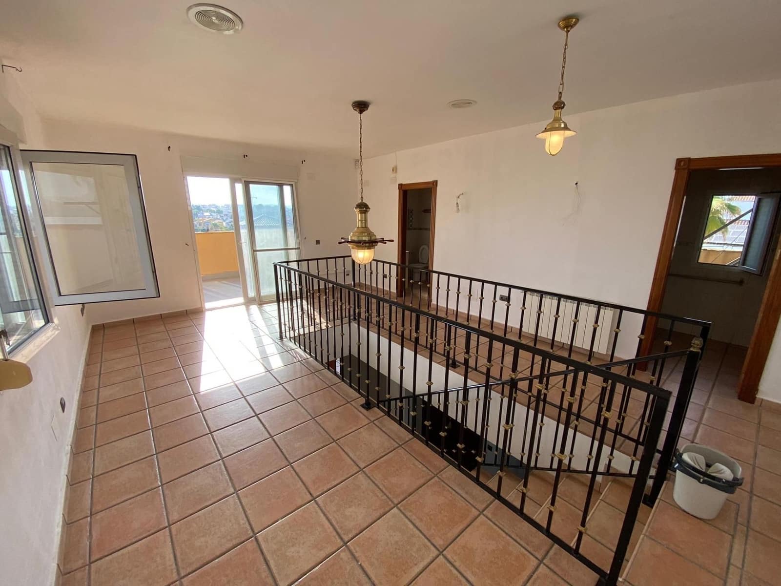 5 soveværelse Villa til salg i Orihuela Costa med swimmingpool garage - € 744.500 (Ref: 10005097)