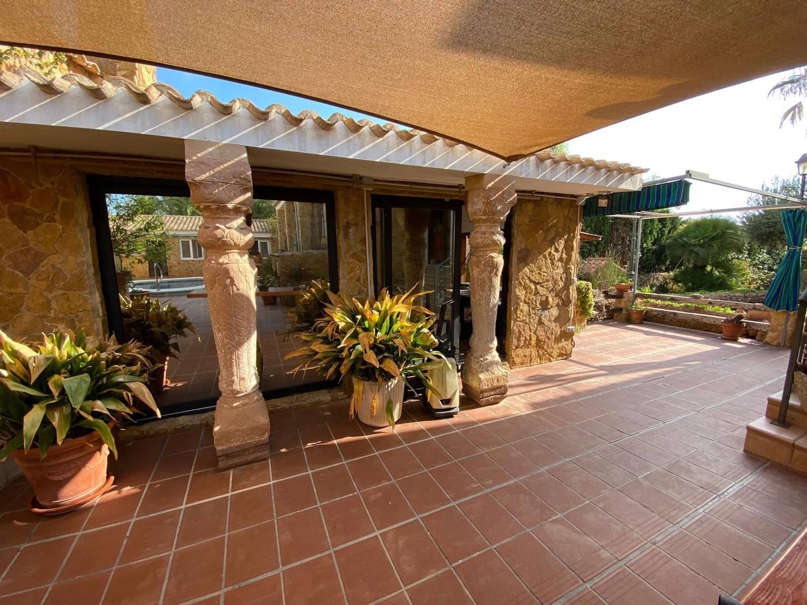 5 soveværelse Villa til salg i Orihuela Costa med swimmingpool garage - € 744.500 (Ref: 10005097)