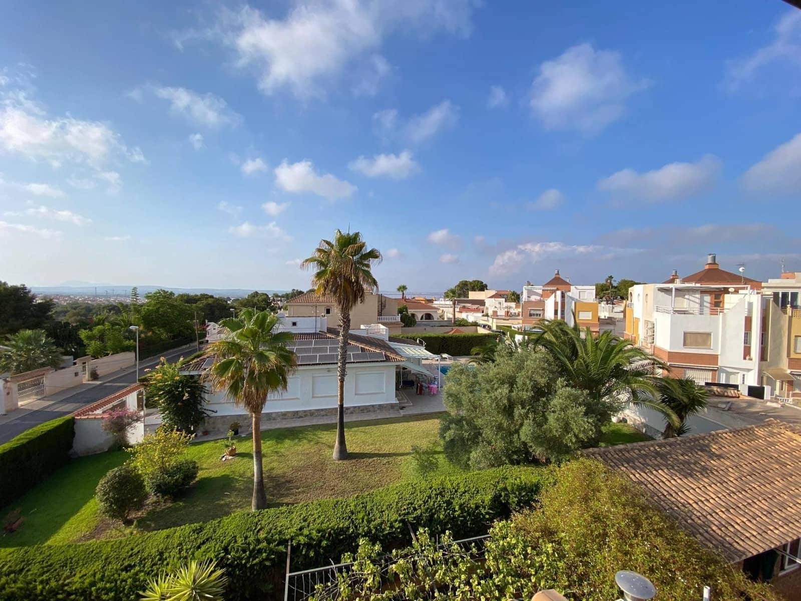 5 soveværelse Villa til salg i Orihuela Costa med swimmingpool garage - € 744.500 (Ref: 10005097)